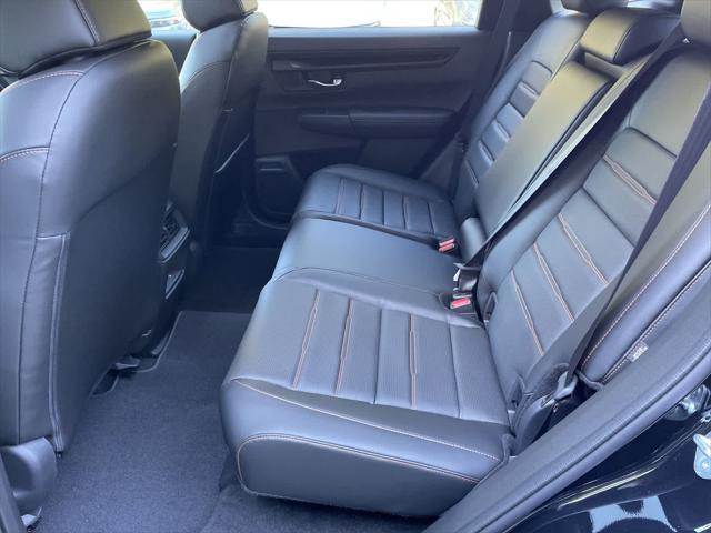 new 2025 Honda CR-V Hybrid car, priced at $39,045