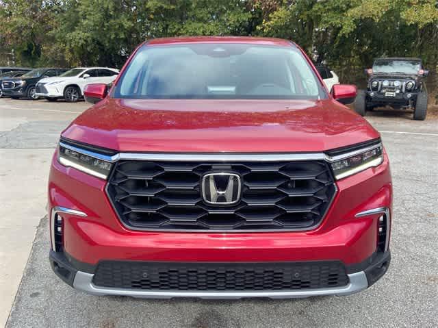 new 2025 Honda Pilot car, priced at $48,180