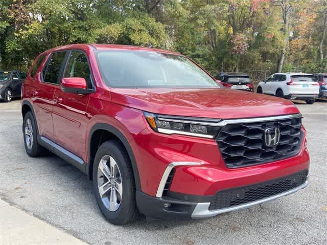 new 2025 Honda Pilot car, priced at $48,180