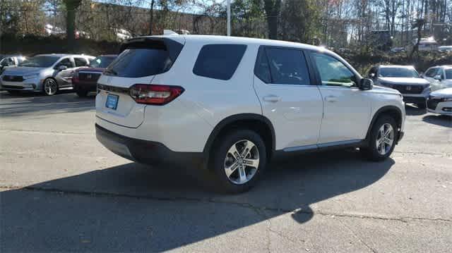 new 2025 Honda Pilot car, priced at $45,350