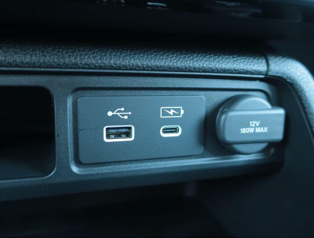 new 2025 Honda Pilot car, priced at $45,450