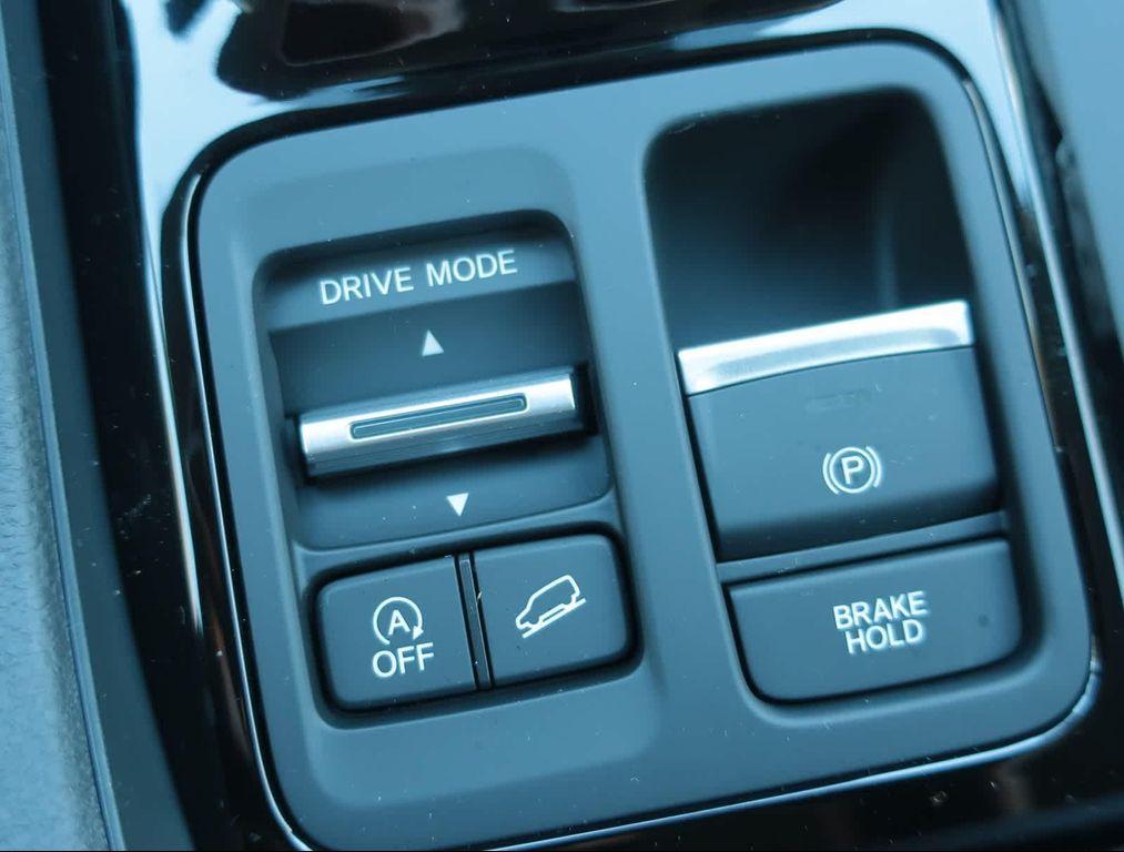 new 2025 Honda Pilot car, priced at $45,450