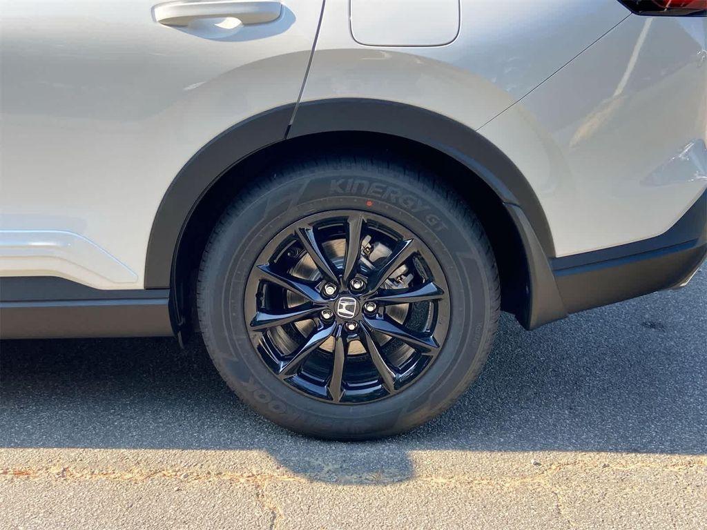 new 2026 Honda CR-V Hybrid car, priced at $40,630