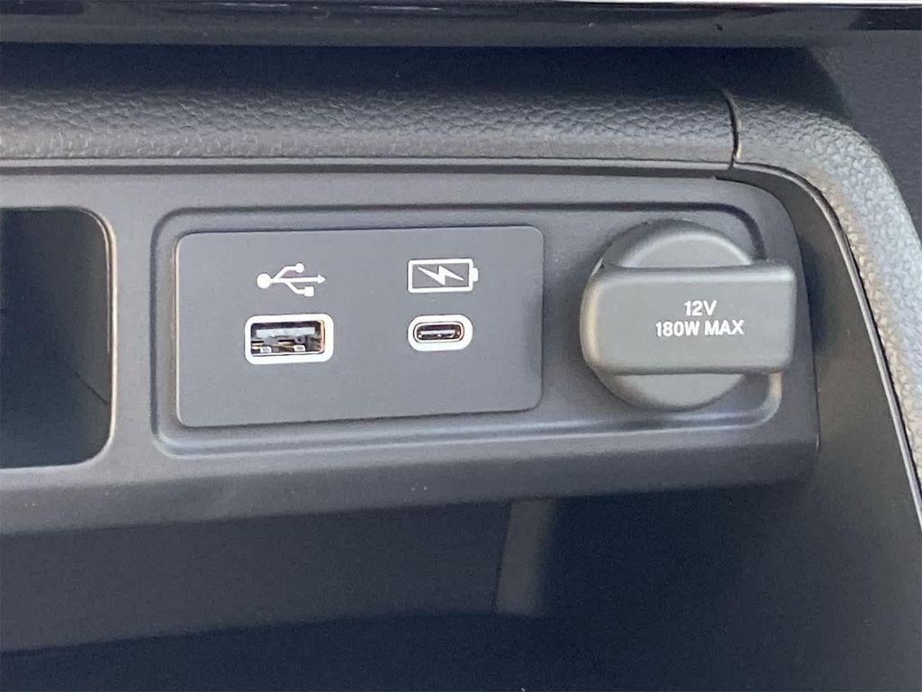 new 2025 Honda Pilot car, priced at $51,350