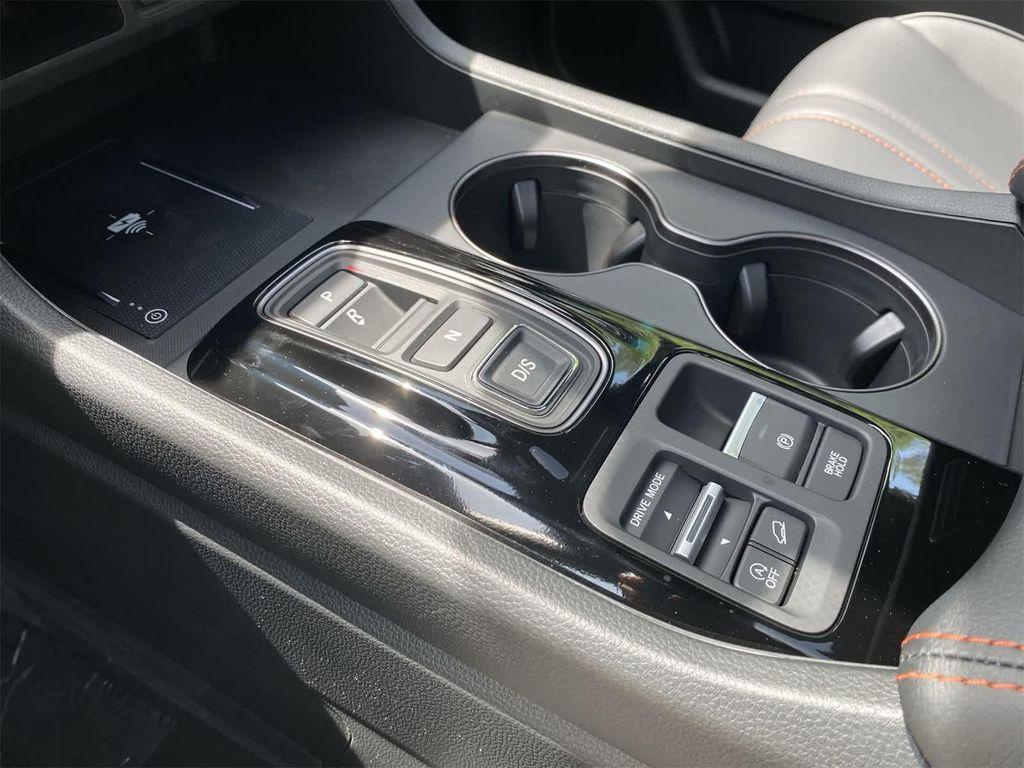 new 2025 Honda Pilot car, priced at $51,350