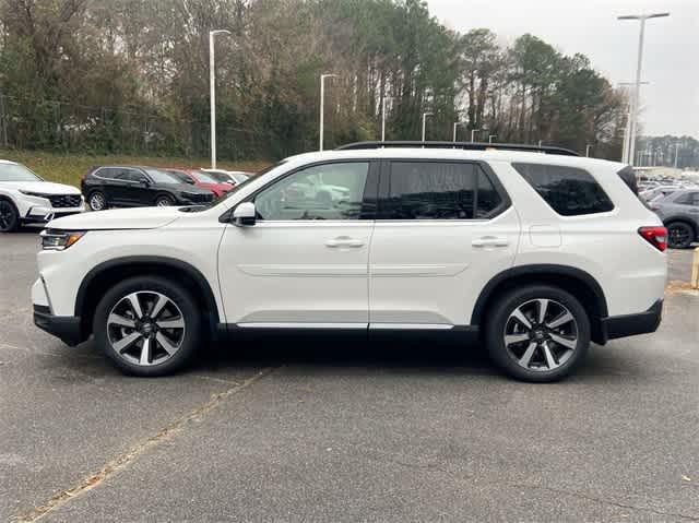 new 2025 Honda Pilot car, priced at $50,340