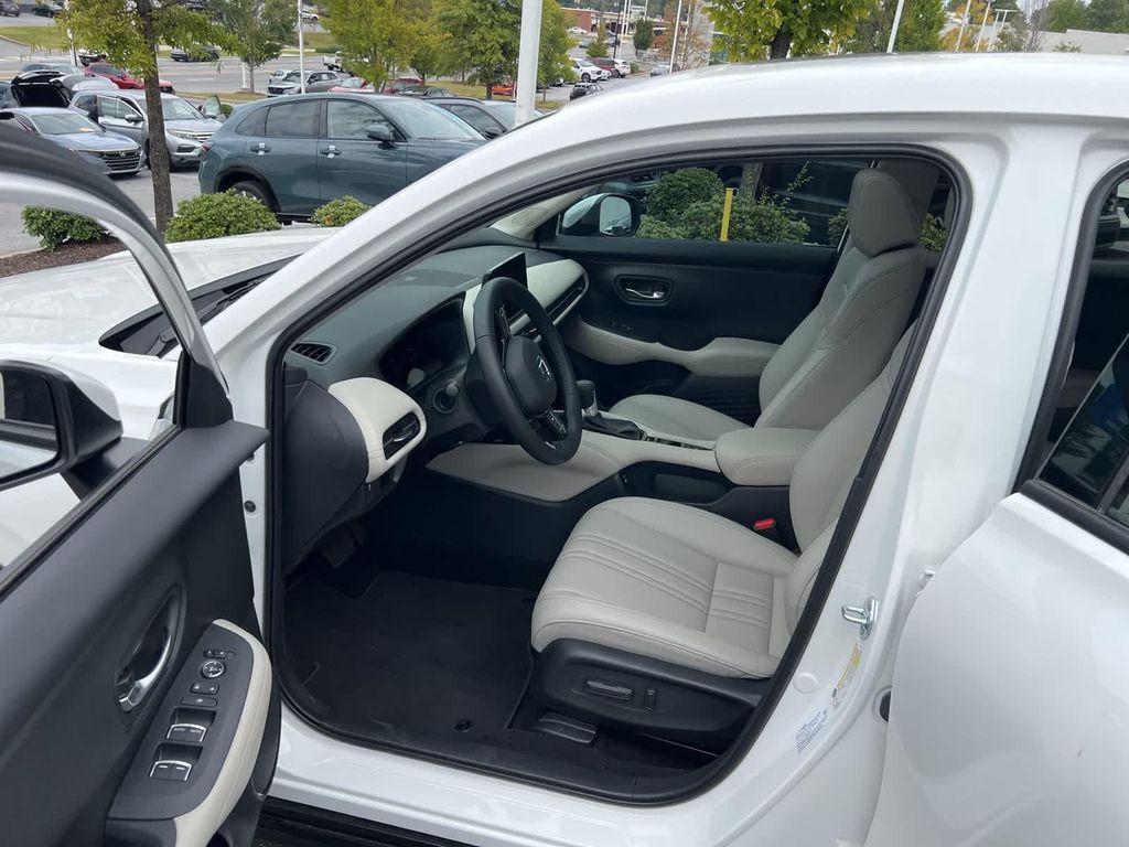 used 2025 Honda HR-V car, priced at $29,255