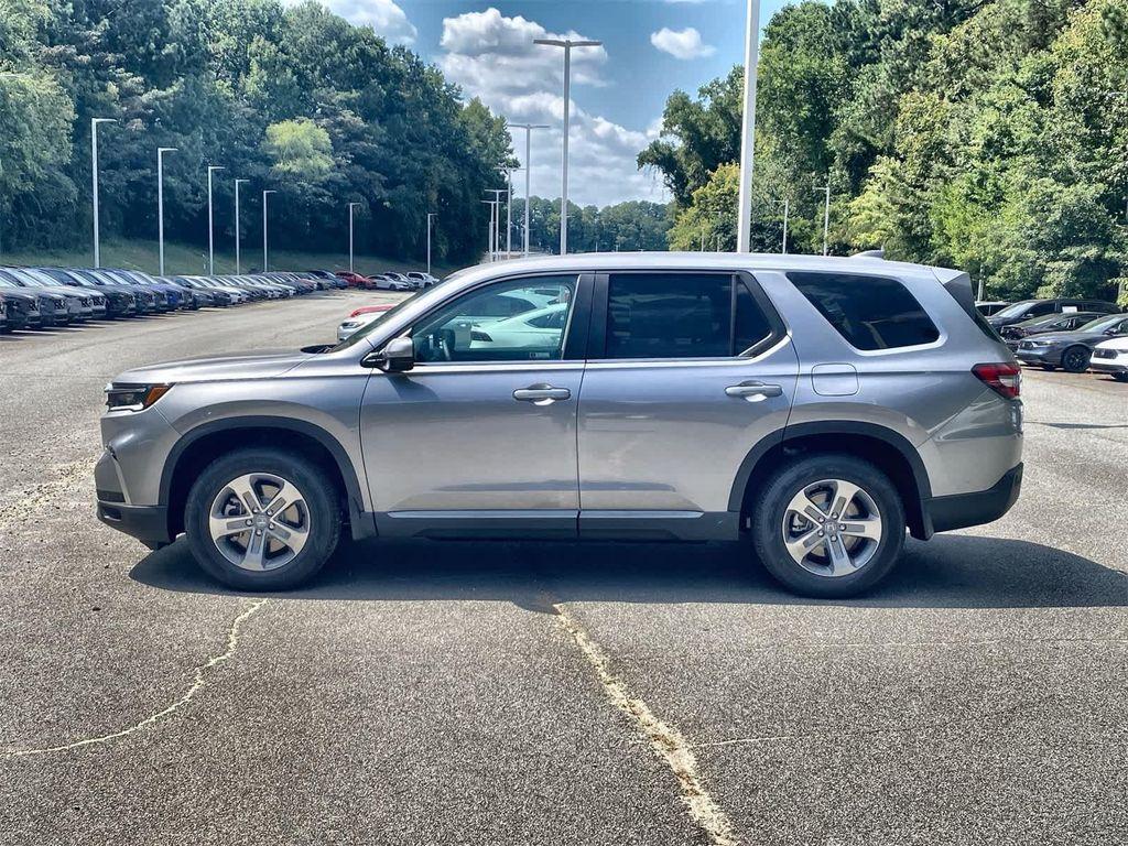 new 2025 Honda Pilot car, priced at $44,995