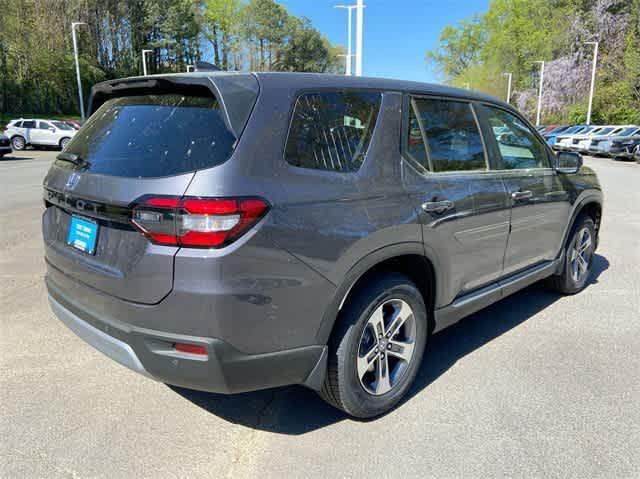 new 2025 Honda Pilot car, priced at $44,950