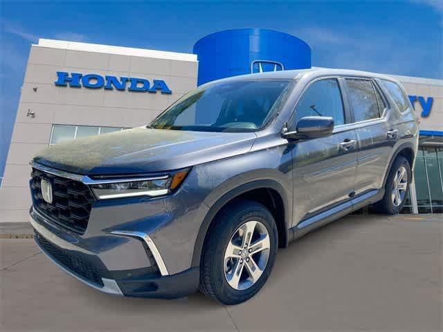 new 2025 Honda Pilot car, priced at $44,950