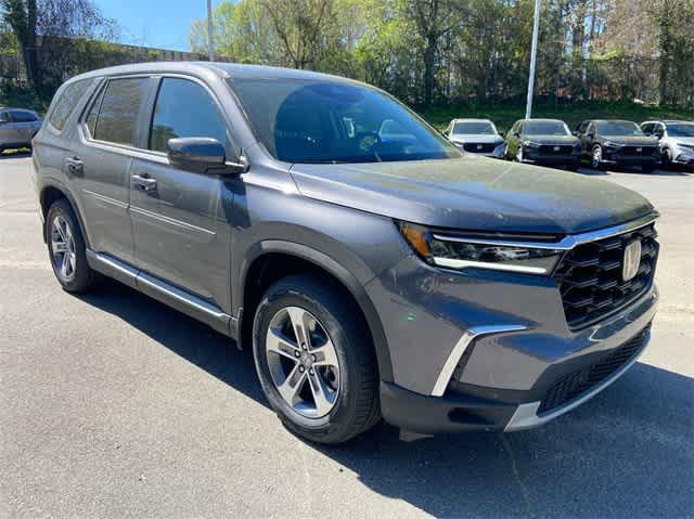 new 2025 Honda Pilot car, priced at $44,950