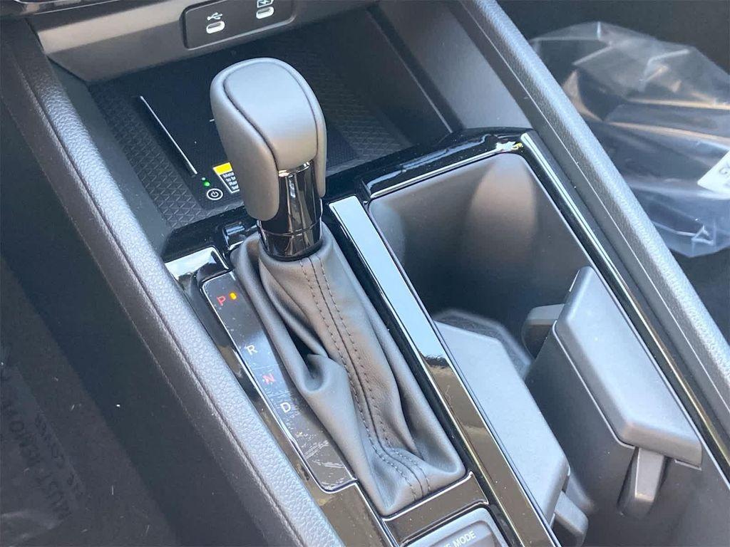 new 2025 Honda Accord Hybrid car, priced at $36,135