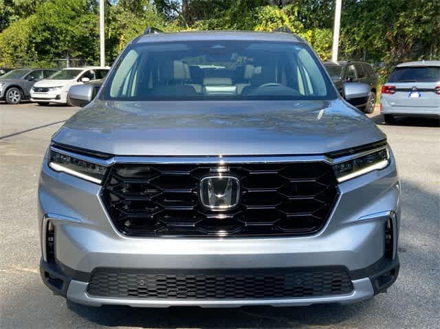 new 2025 Honda Pilot car, priced at $48,895