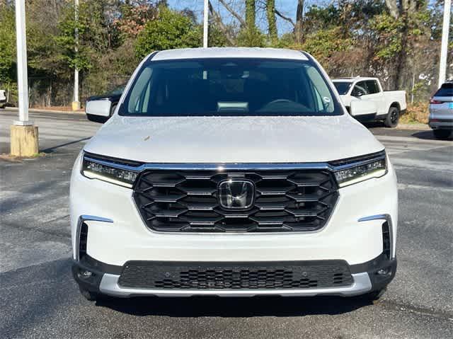 new 2025 Honda Pilot car, priced at $45,405