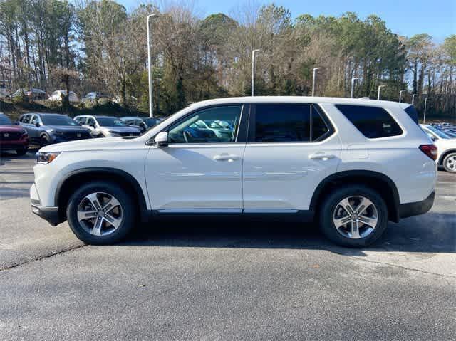 new 2025 Honda Pilot car, priced at $45,405