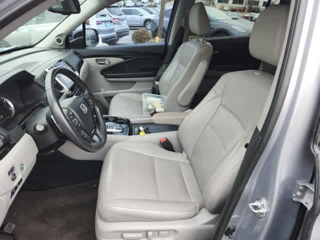 used 2016 Honda Pilot car, priced at $21,375