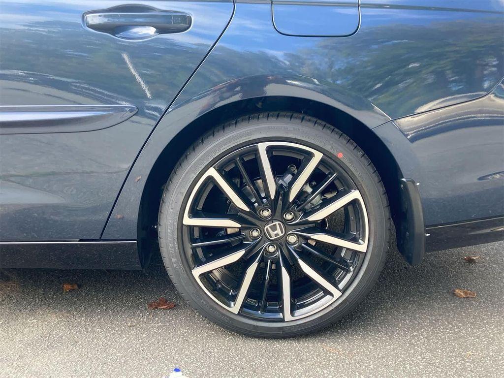 new 2025 Honda Accord Hybrid car, priced at $40,495