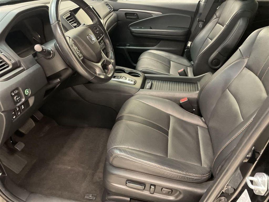 used 2022 Honda Passport car, priced at $31,900