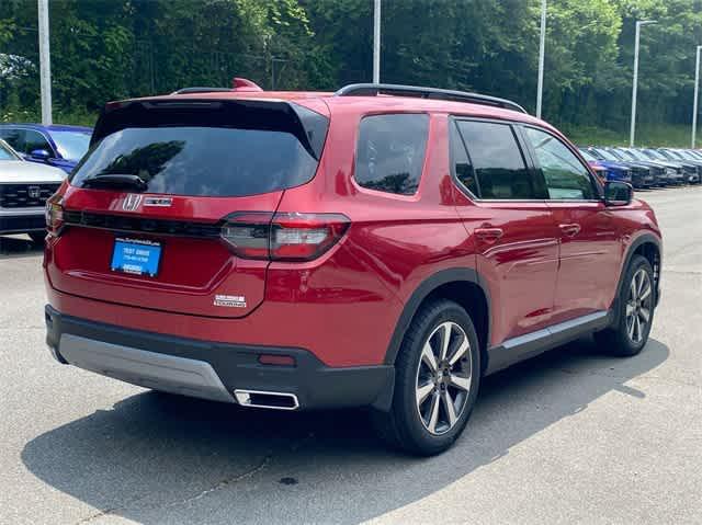 new 2025 Honda Pilot car, priced at $49,405