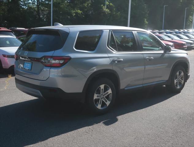 new 2025 Honda Pilot car, priced at $44,950