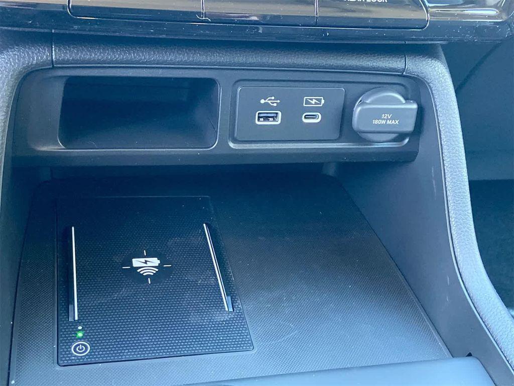 new 2025 Honda Pilot car, priced at $54,575