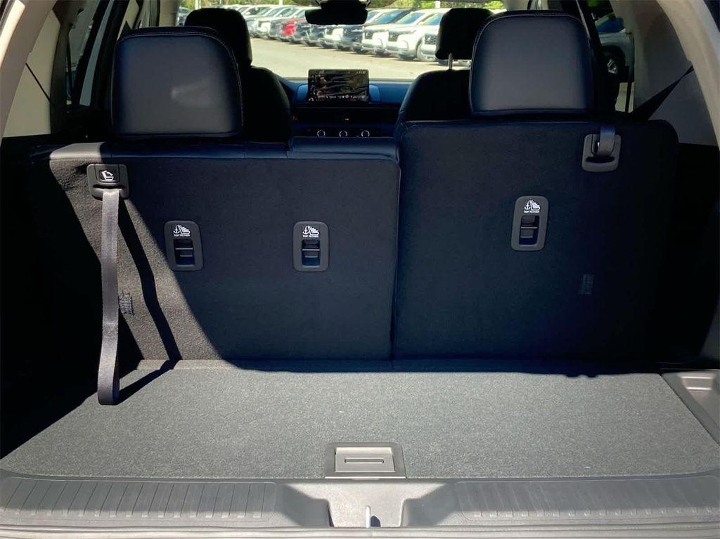 new 2025 Honda Pilot car, priced at $54,575