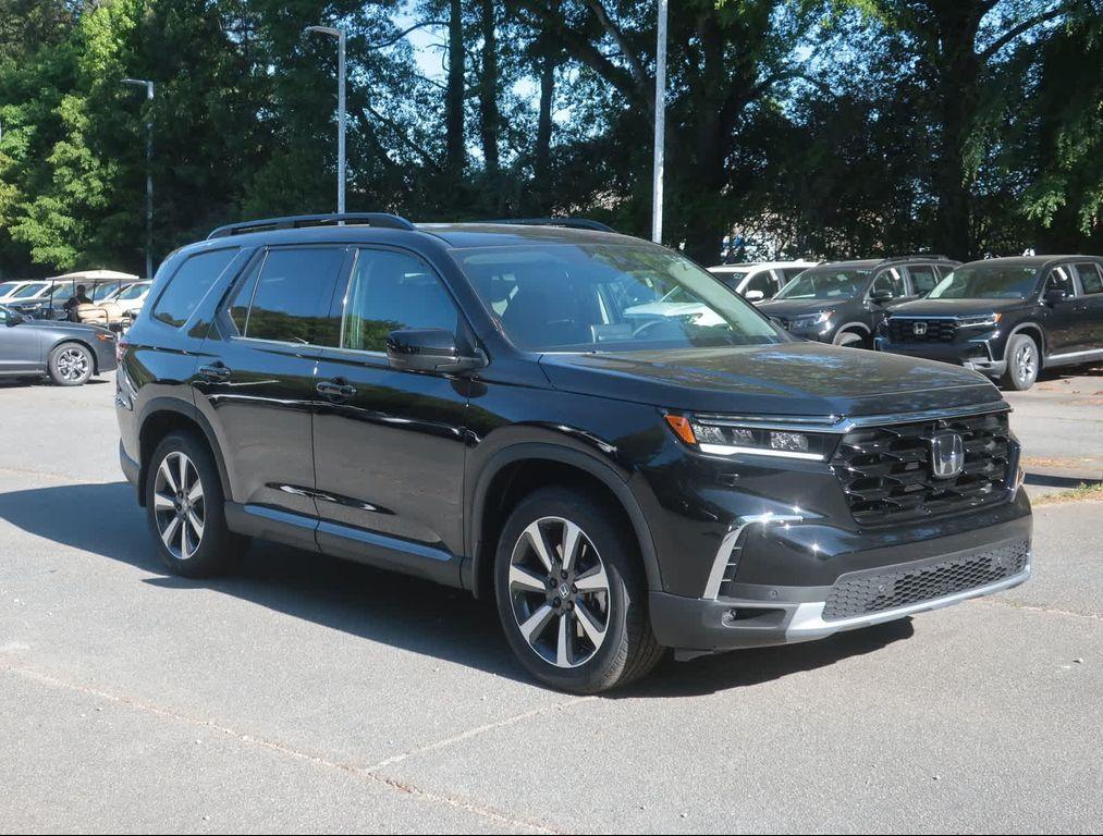 new 2025 Honda Pilot car, priced at $54,575