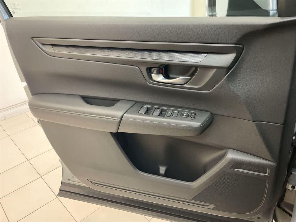 used 2025 Honda CR-V car, priced at $27,200