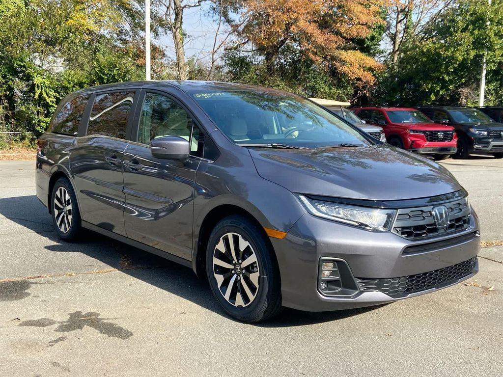 new 2026 Honda Odyssey car, priced at $44,290