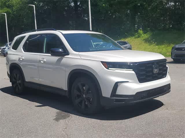 new 2025 Honda Pilot car, priced at $56,430