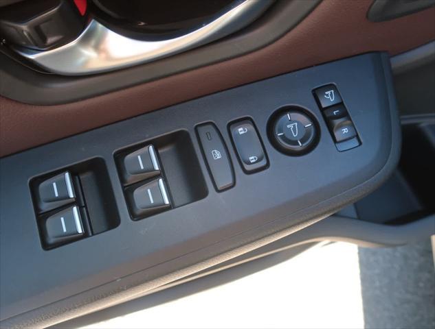 new 2025 Honda Pilot car, priced at $54,530