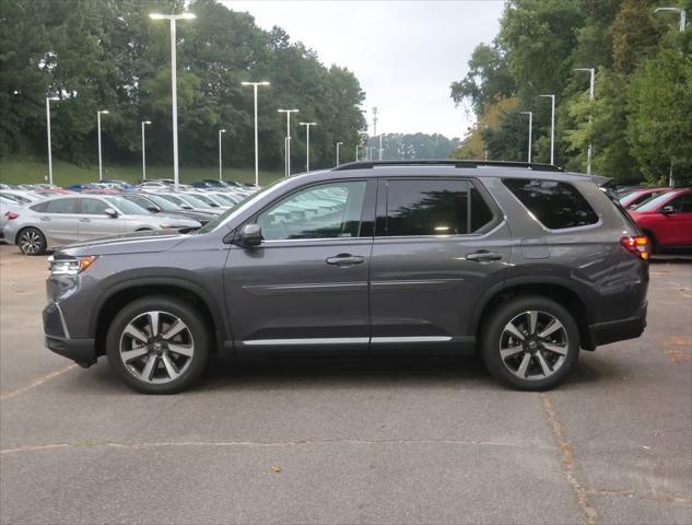 new 2025 Honda Pilot car, priced at $54,530