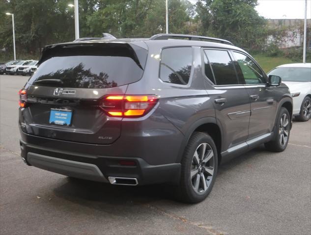 new 2025 Honda Pilot car, priced at $54,530