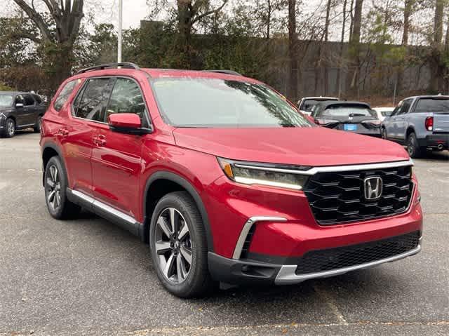 new 2025 Honda Pilot car, priced at $53,170