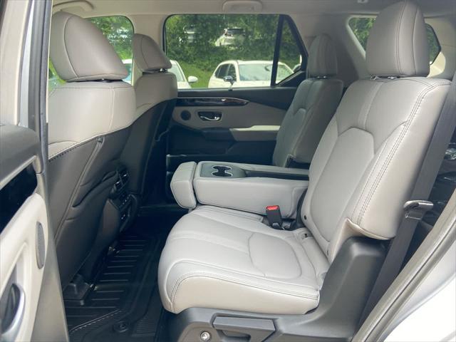 new 2025 Honda Pilot car, priced at $45,680