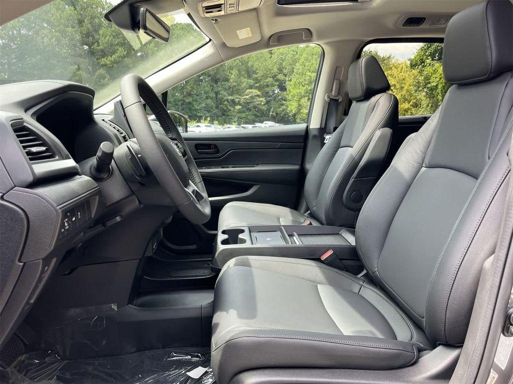 new 2026 Honda Odyssey car, priced at $45,320