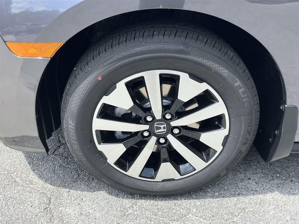 new 2026 Honda Odyssey car, priced at $45,320