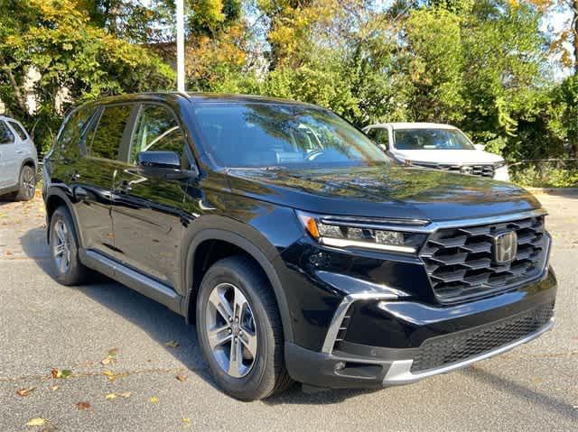 new 2025 Honda Pilot car, priced at $44,895