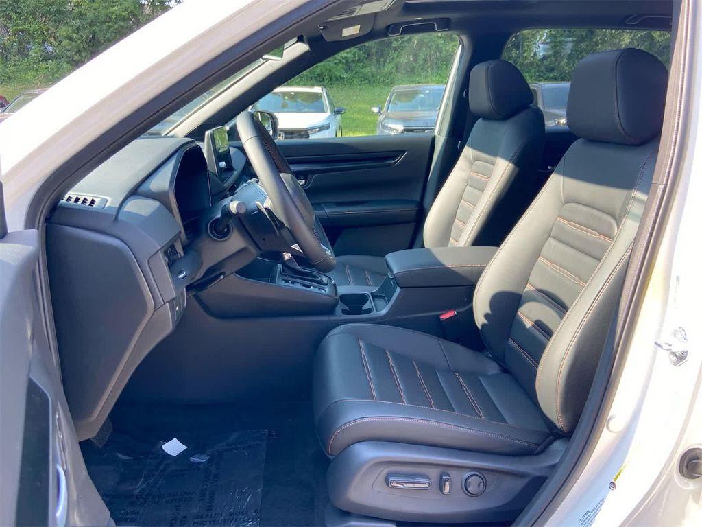 new 2026 Honda CR-V Hybrid car, priced at $40,630