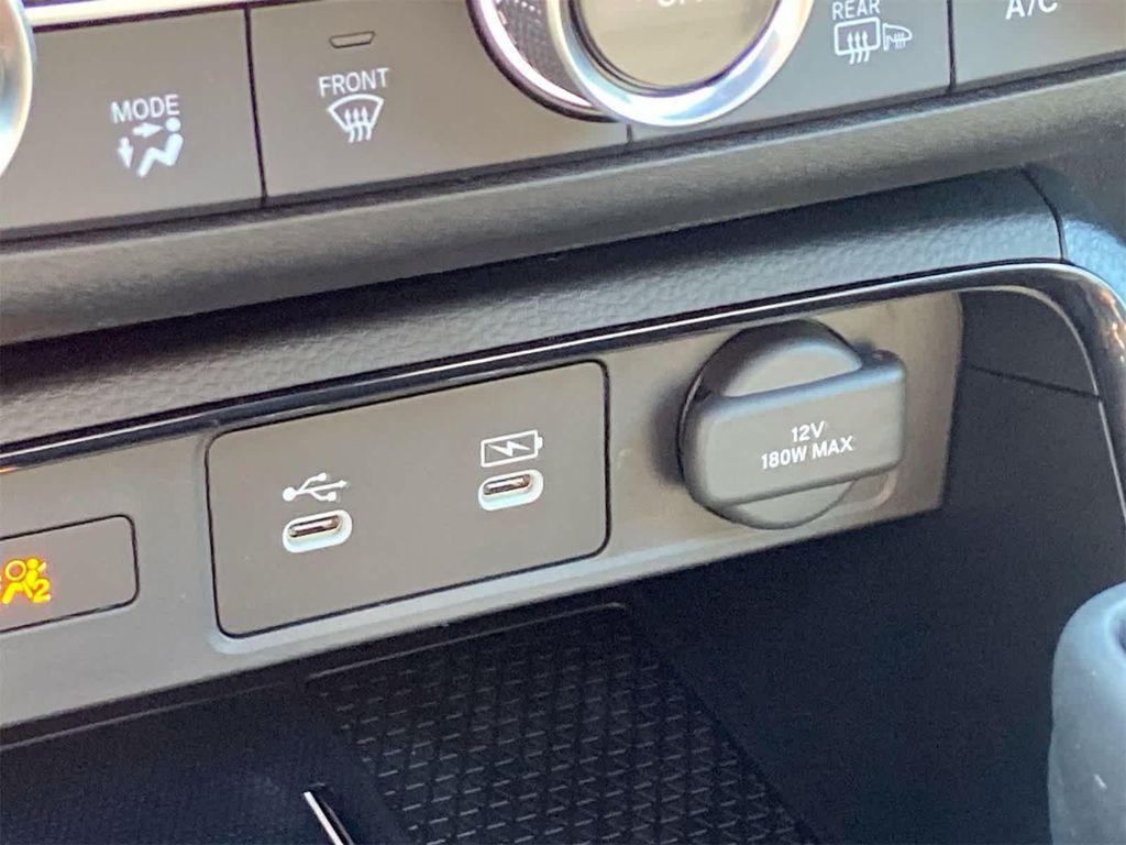 new 2026 Honda CR-V Hybrid car, priced at $40,175