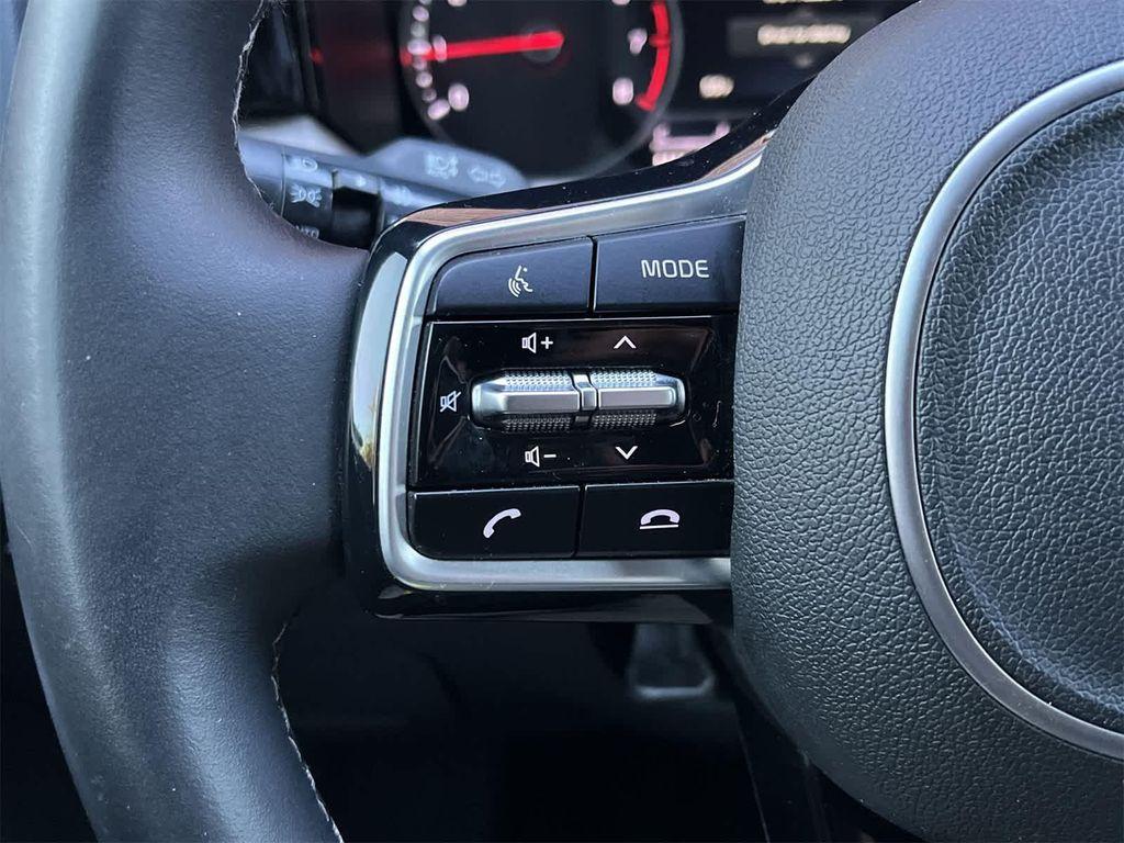 used 2021 Kia Sorento car, priced at $22,900