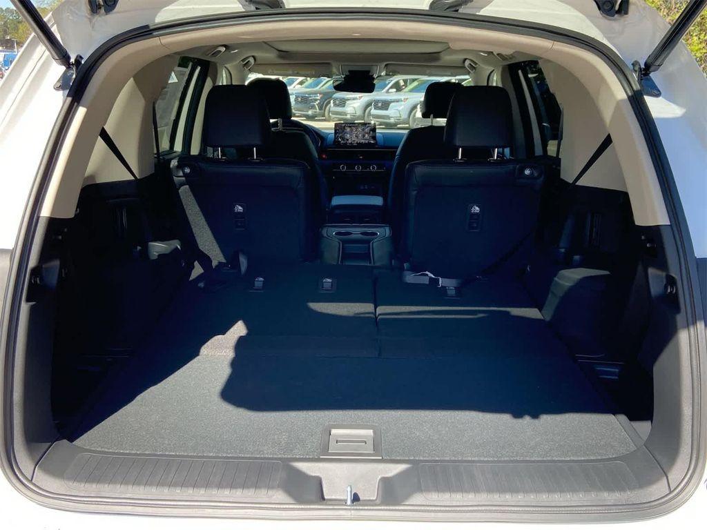 new 2025 Honda Pilot car, priced at $49,450