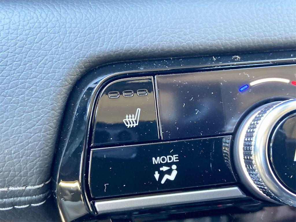 new 2025 Honda Pilot car, priced at $49,450