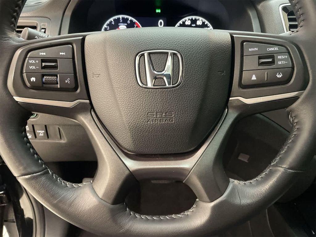 used 2025 Honda Ridgeline car, priced at $35,965