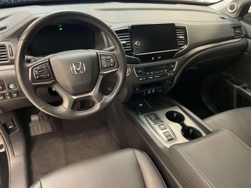 used 2025 Honda Ridgeline car, priced at $35,965