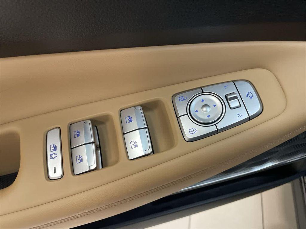 used 2023 Hyundai Santa Fe car, priced at $30,334