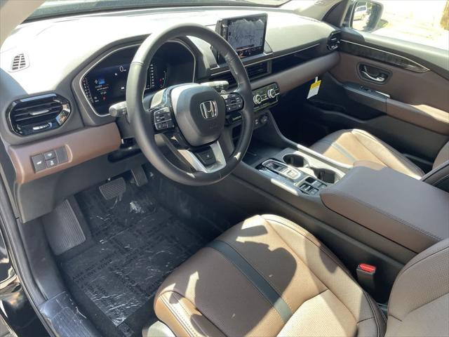 new 2025 Honda Pilot car, priced at $55,260