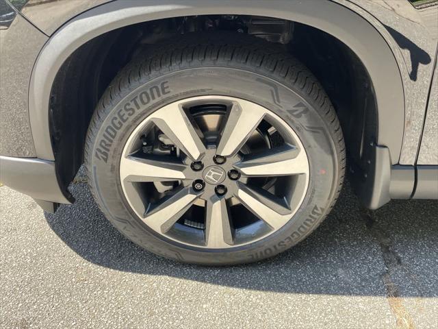 new 2025 Honda Pilot car, priced at $55,260