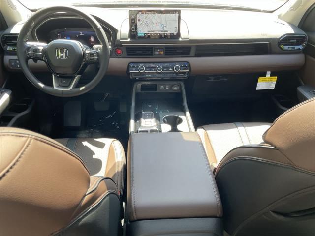 new 2025 Honda Pilot car, priced at $55,260