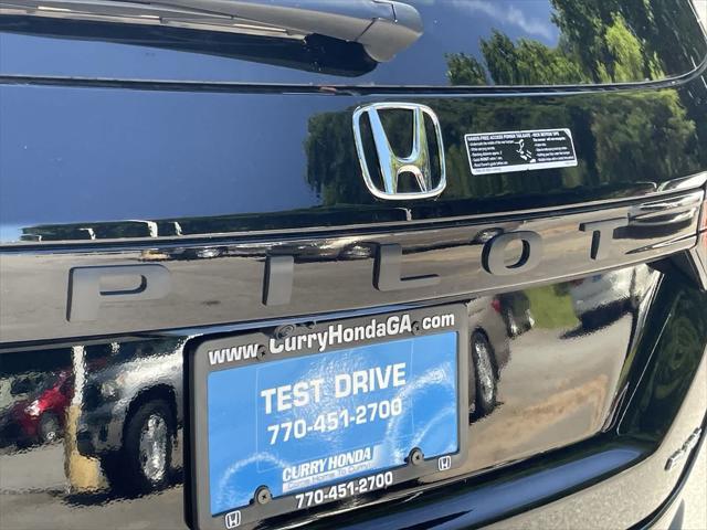 new 2025 Honda Pilot car, priced at $55,260